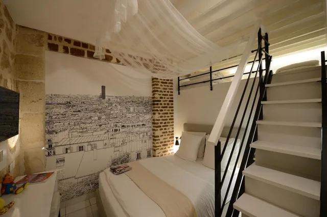 Sweet, Garden, Apartment، Les Patios Du Marais 1/5