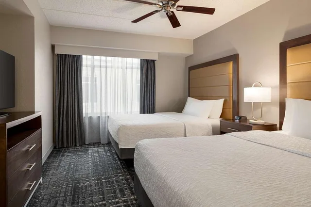 غرفة بريميوم بسرير كينج لذوي الإعاقة، Homewood Suites By Hilton Washington D.C. Downtown 1/1