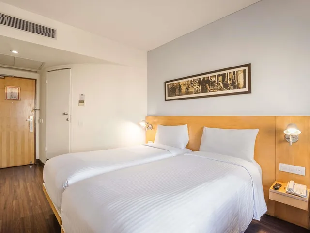 غرفة سوبيريور بسريرين منفصلين في طابق مرتفع، ibis Navi Mumbai 1/5