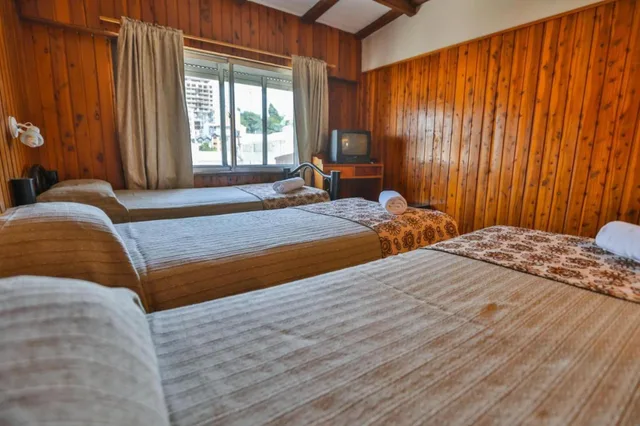 غرفة ثلاثية بسرير بطابقين وسرير فردي، Tierra Gaucha Hostel Boutique 3/7
