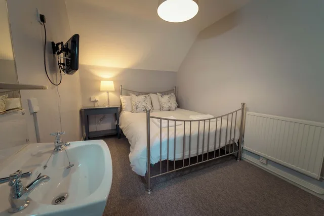 غرفة بسرير كينج بحمام مشترك، Anabelles Guest House 2/2