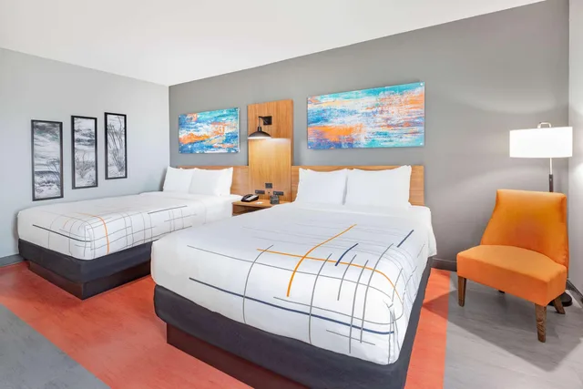 Efficiency, 2 Queen Beds, Accessible، La Quinta Inn Suites By Wyndham Fort Stockton Northeast 1/1