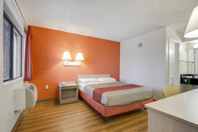 غرفة قياسية بسرير كوين، Motel6 Tempe, AZ - Broadway - ASU 2/10