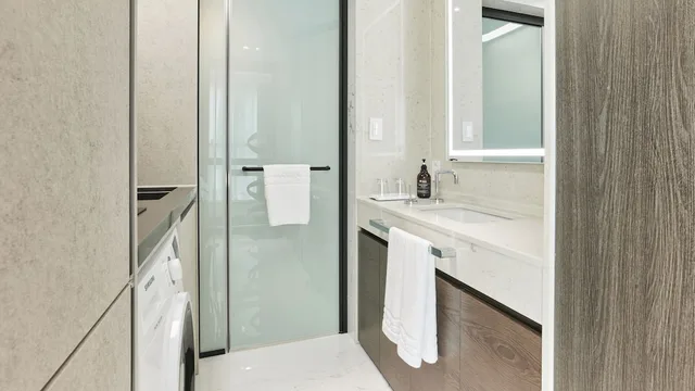 Deluxe Around Double, Travelodge Suites Busan Centum 3/3