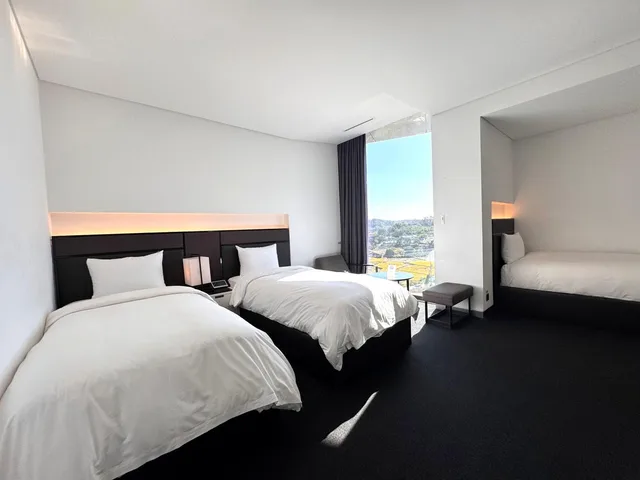 غرفة سوبيريور ثلاثية بإطلالة على الجبل، Hotel Ora Incheon 1/1