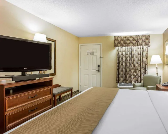 غرفة بسرير كينج، Quality Inn Carrollton Medical Center 5/6