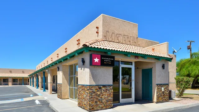 غرفة تُحدَّد عند الوصول، M Star Inn And Suites Blythe 1/2
