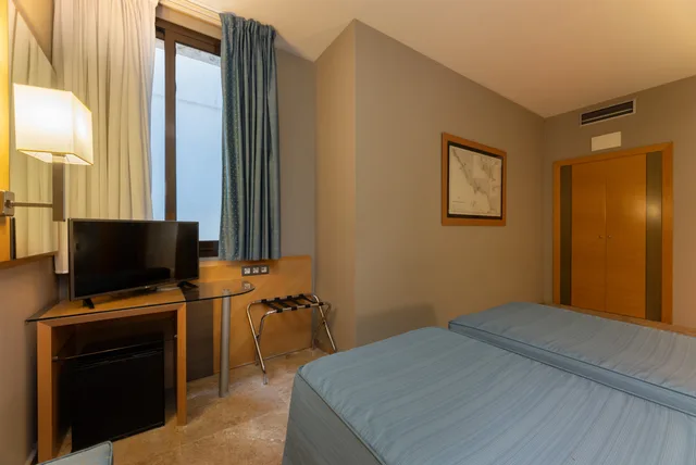 غرفة ثلاثية مفردة، Del Mar Hotel 5/8