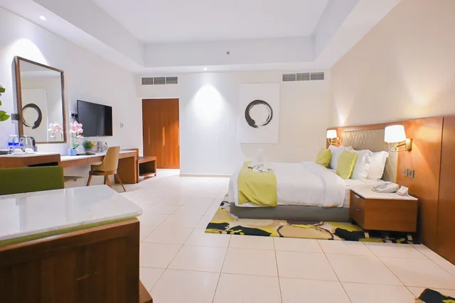 2 Bedrooms, Suite, King and Twin Beds, Sofa, Ramee Palace 2/11