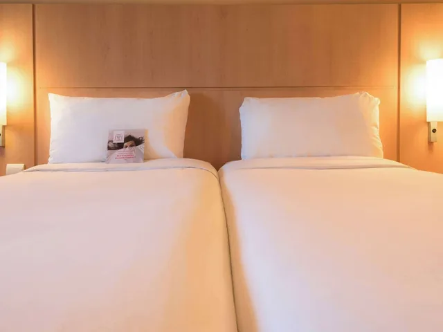 غرفة بثلاثة أسرّة، Ibis Amsterdam Centre Hotel 7/10
