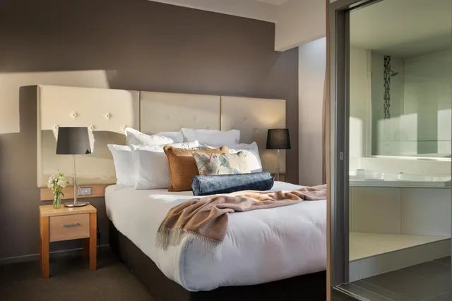 1 Bedroom, Suite, Double Bed, Fable Christchurch 2/4