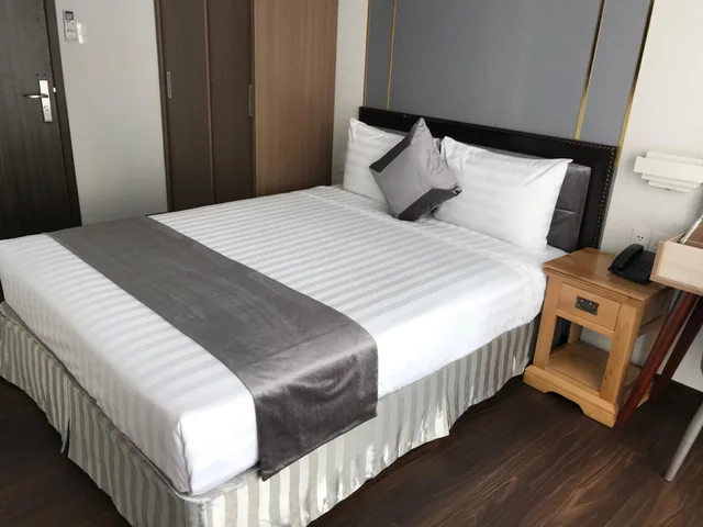 2 Bedrooms, Residential, Apartment, 2 Queen Beds, Emerald Central 1/1