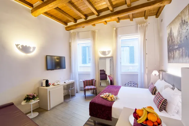 جناح جونيور مفرد، Trevi Palace Luxury Inn 2/2