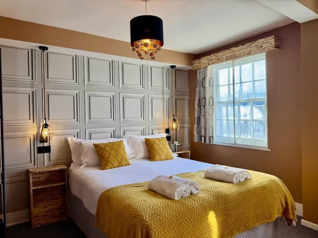 جناح، The Crescent Guest House 1/1