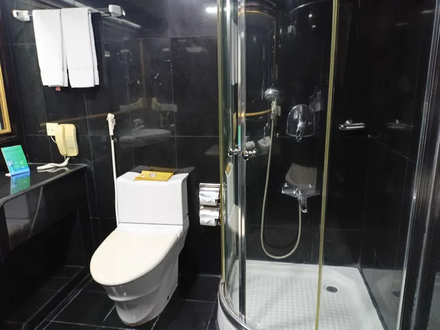 غرفة بريميوم بسرير كينج، Hotel Sarina 9/10