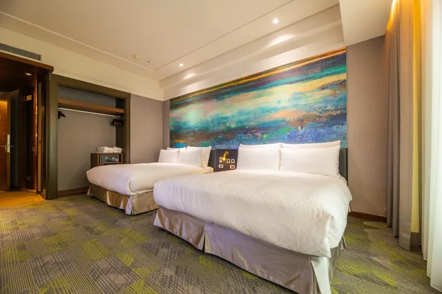 غرفة عائلية ثلاثية بسريرين مزدوجين، Miramar Garden Taipei Hotel 2/2