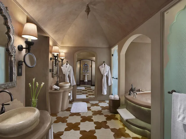 غرفة بسريرين منفصلين بإطلالة، Fairmont Jaipur 2/3