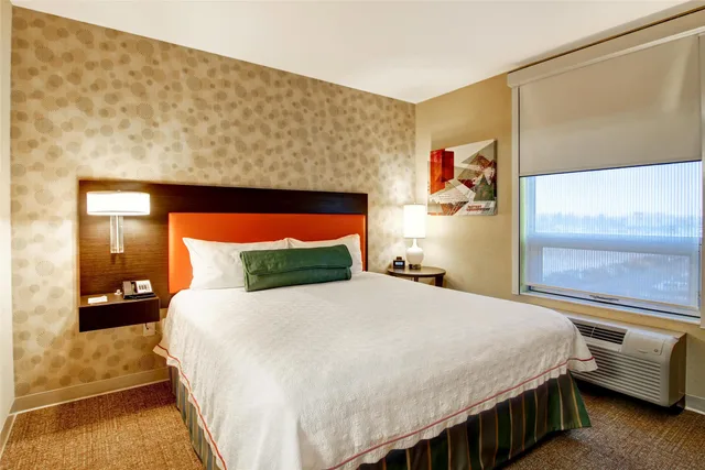 جناح بسرير كينج مع أريكة، Home2 Suites By Hilton West Edmonton Alberta Canada 2/5