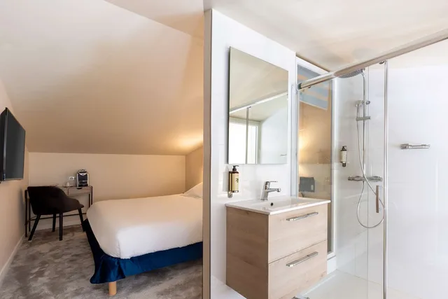 جناح دوبلكس جونيور بسرير كوين، Best Western Hotel & Spa Coeur De Cassis 1/1