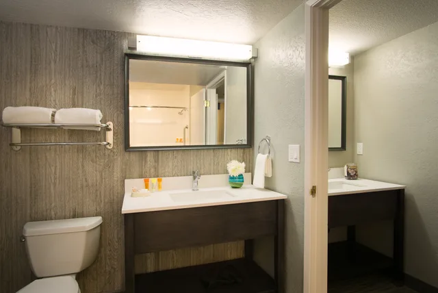غرفة مفردة بسرير كينج، Hotel Azure Tahoe 2/2