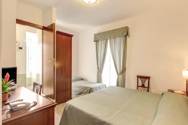 غرفة ثلاثية، Hotel Flavio Rome 6/10