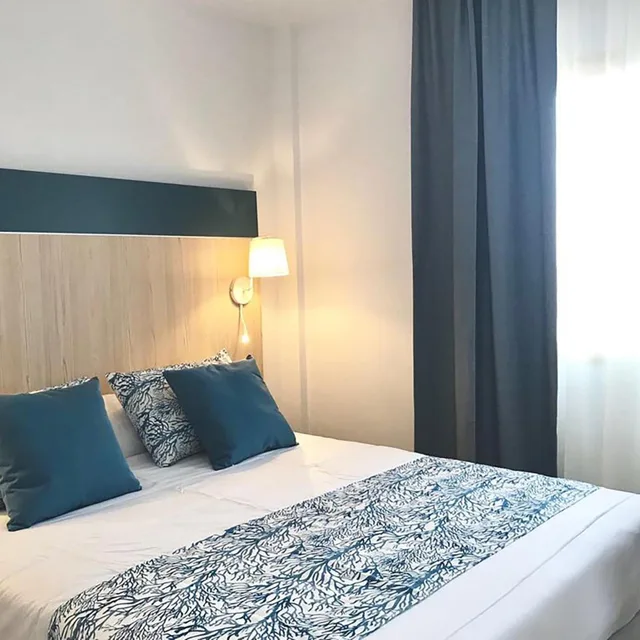 غرفة بسرير مزدوج مع سرير إضافي، Hotel Rentalmar Salou Beach 9/10