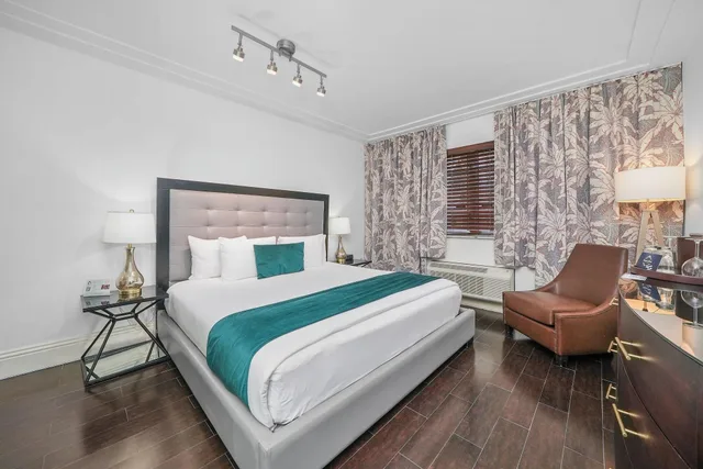 Classic, Double Bed, Riviera Suites South Beach 1/5