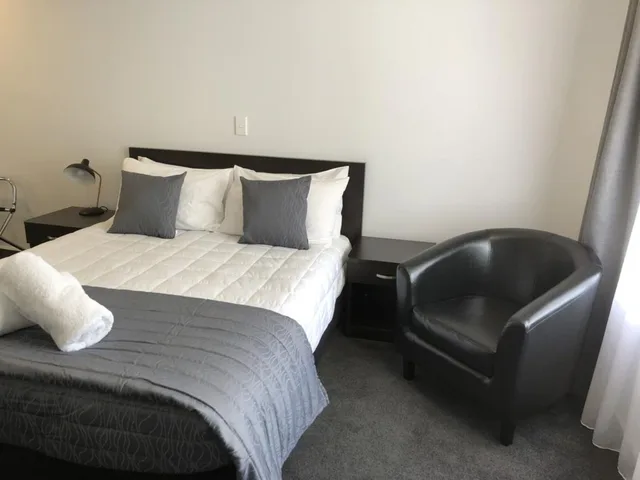 استوديو بسرير كوين، DURHAM MOTOR INN 1/4