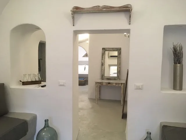 Suite, Queen Bed, Sofa, Hot Tub, Large, Theodora Suites - Adults Only 3/6