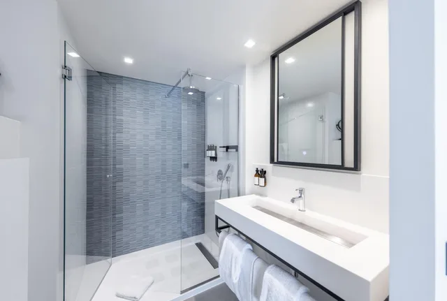 Premium, Pool Access، Indigo Cagnes Sur Mer 8/10