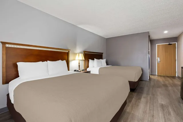 Room, 2 Queen Beds, Quality Inn near Monument Health Rapid City Hospital 2/4