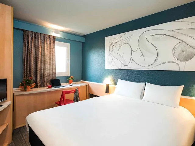 غرفة سوبيريور بسرير مزدوج وسرير فردي، ibis Liege Centre Opera 1/6