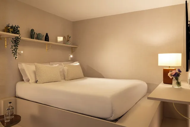 غرفة بزنس بسرير كوين، Hotel Madeleine Haussmann 1/3