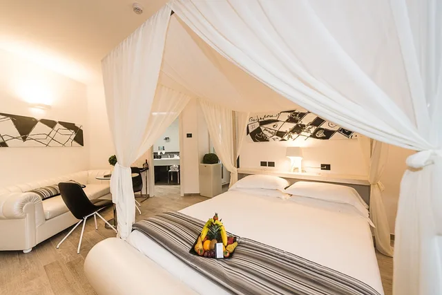 جناح جونيور بسرير كوين في الملحق، LHP Hotel Santa Margherita Palace & SPA 2/10