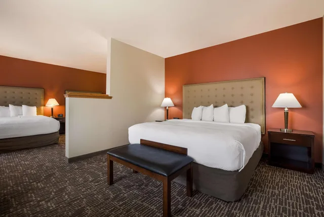 Suite, Multiple Beds، Best Western Northwest Lodge 3/5