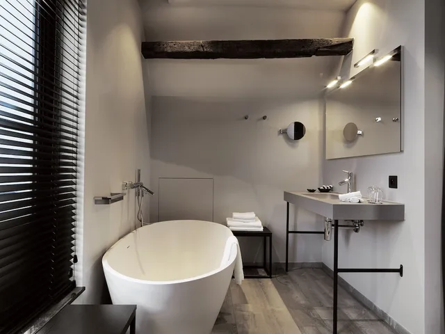 جناح تنفيذي بسرير كينج، Hotel Harmony 5/5
