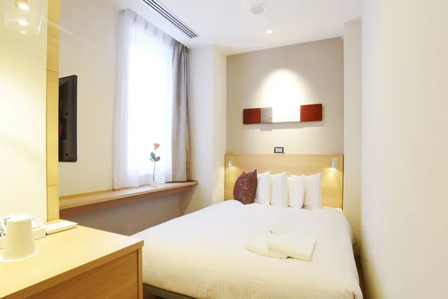 Connecting, Economy, 2 Double Beds, Unit Bath، Red Roof Inn And Suites Osaka Namba Nippombashi 1/2