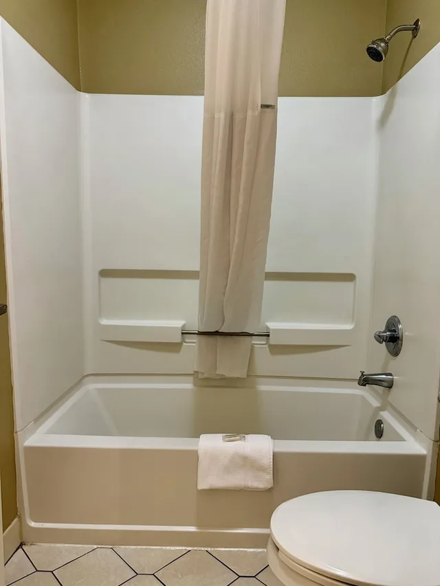 غرفة قياسية بسرير كينج، Super 8 by Wyndham Ft. Oglethorpe GA/Chatt TN Area 7/9