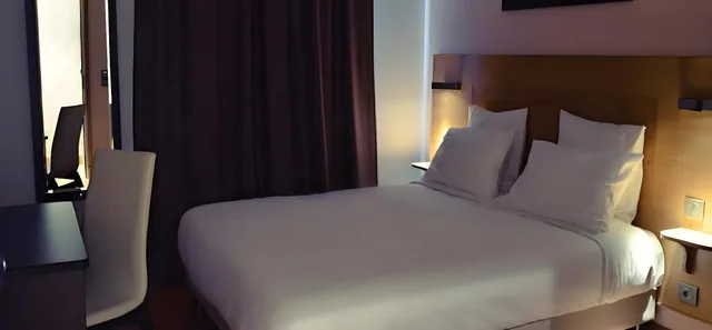 غرفة قياسية بسرير مزدوج، Hotel Eiffel XV 1/1