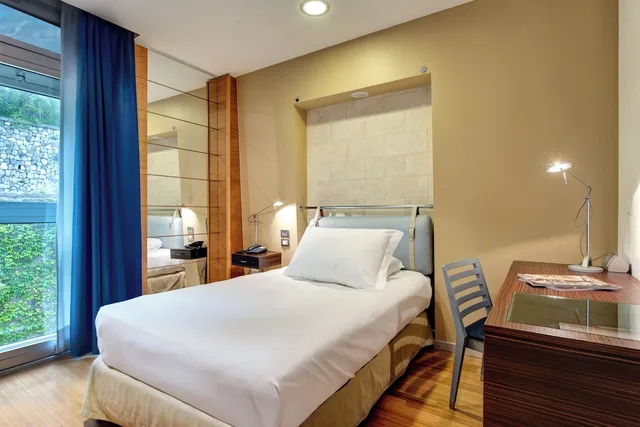 غرفة قياسية بسريرين منفصلين، Towers Hotel Stabiae Sorrento Coast 2/6