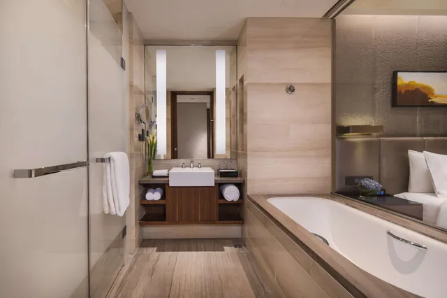 غرفة سوبيريور بسرير كينج، Radisson Blu Zhengzhou Huiji 3/3