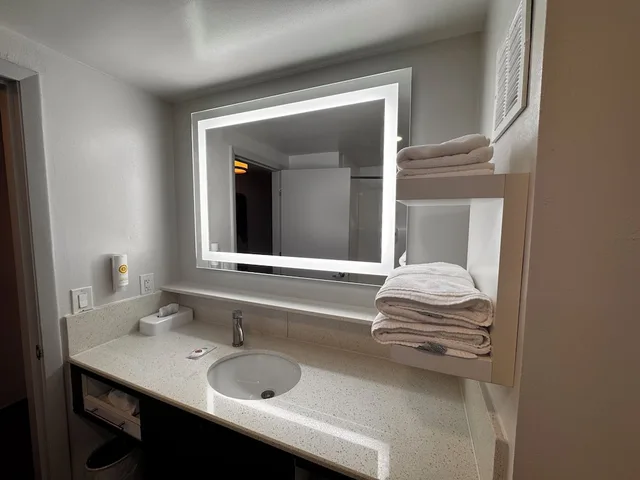 غرفة قياسية بسريرين كوين، Comfort Inn Darien - North Brunswick 10/10