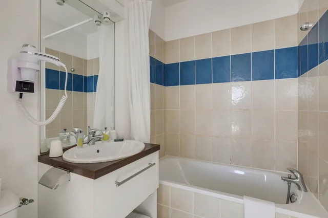 شقة اقتصادية بسرير كوين مع أريكة، All Suites Appart Hotel la Teste de Buch 4/4