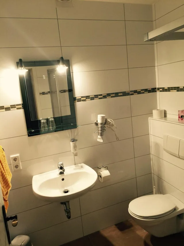 Room, Double Bed, Private Bathroom, Hotel Restaurant Alt Wehlheiden 7/7