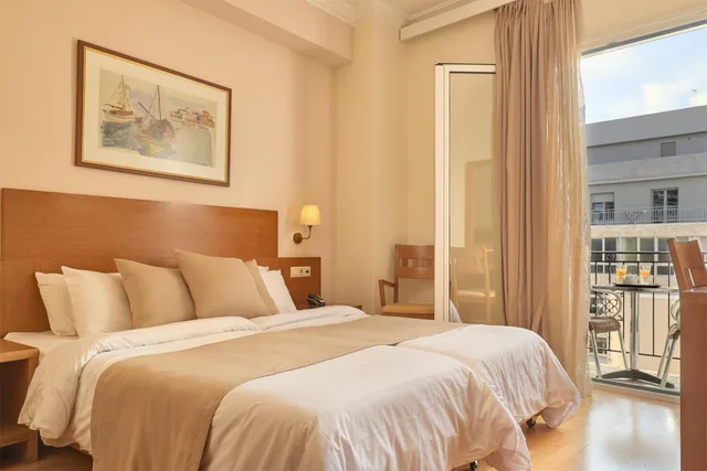 غرفة سوبيريور بسريرين منفصلين بإطلالة، Athos Hotel 4/10