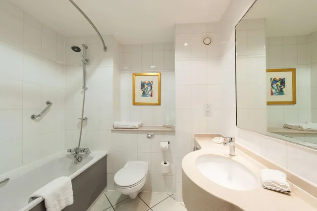 غرفة ديلوكس عائلية بسرير كوين مع أريكة، Doubletree By Hilton Strathclyde 2/2