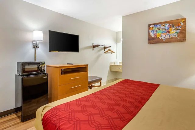 غرفة قياسية بسرير مزدوج، Econo Lodge Creedmoor - Butner 10/10