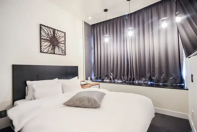 Avenue, Ocean, Double Bed, Beach View، H Avenue 7/10