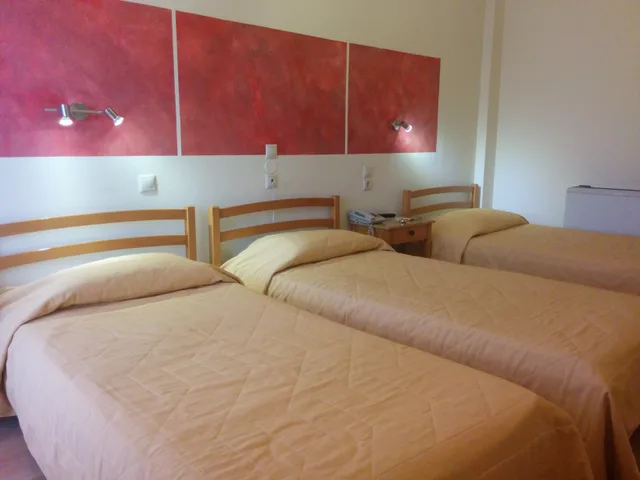Room, Triple, Side Sea View، Atlantis Hotel 2/6