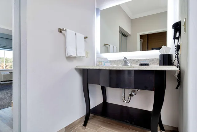 استوديو بسرير كينج، Hampton Inn Suites Fort Worth Fossil Creek 5/5